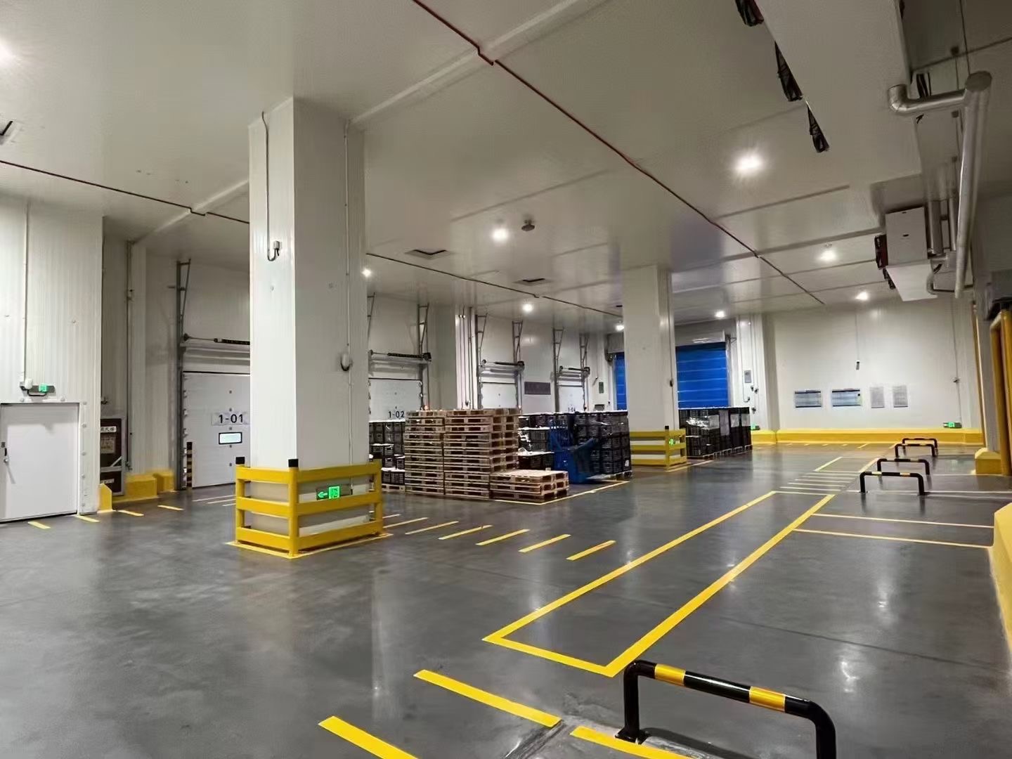 seafood cold storage.JPG